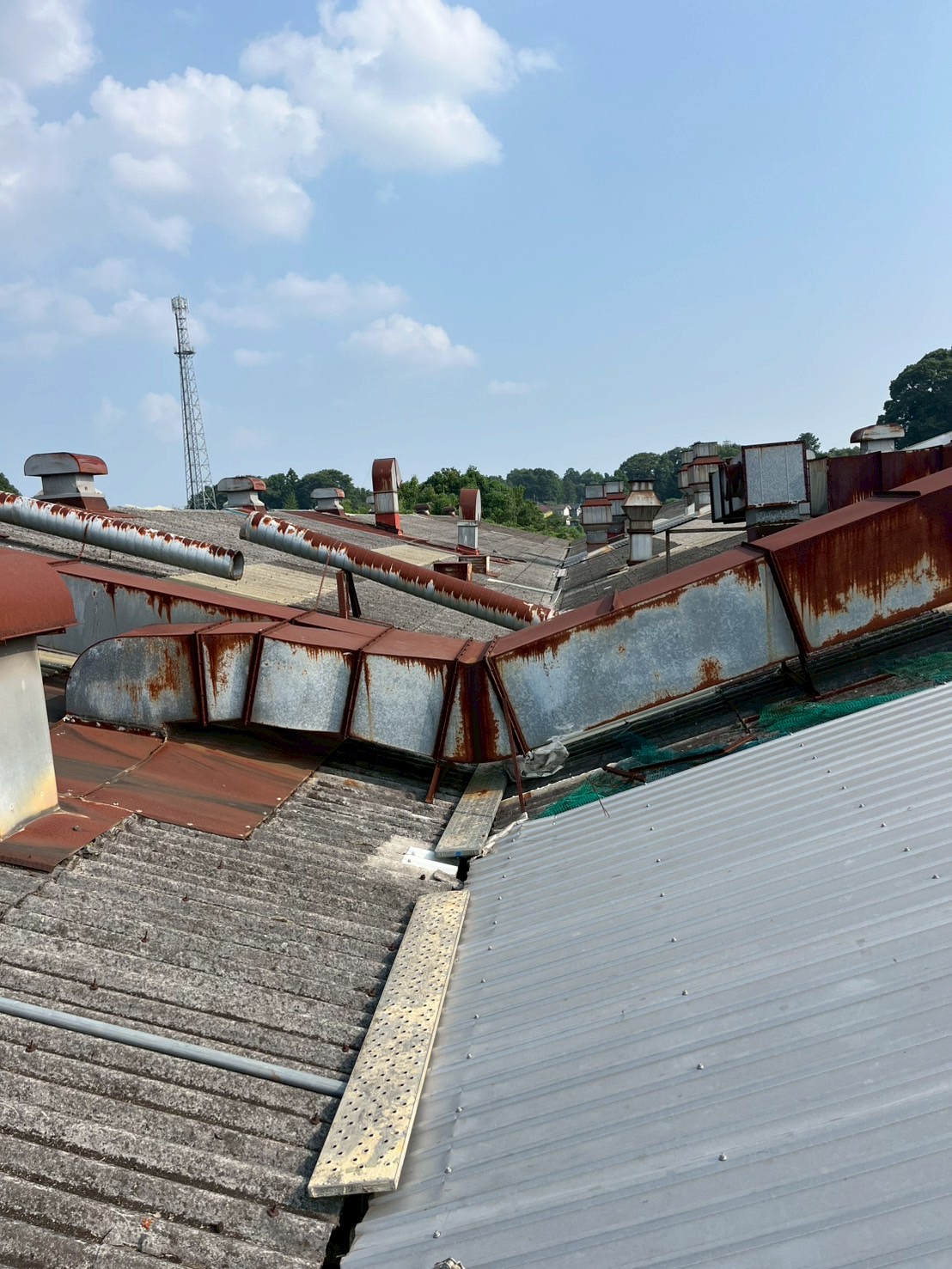 サビが広がっているダクト